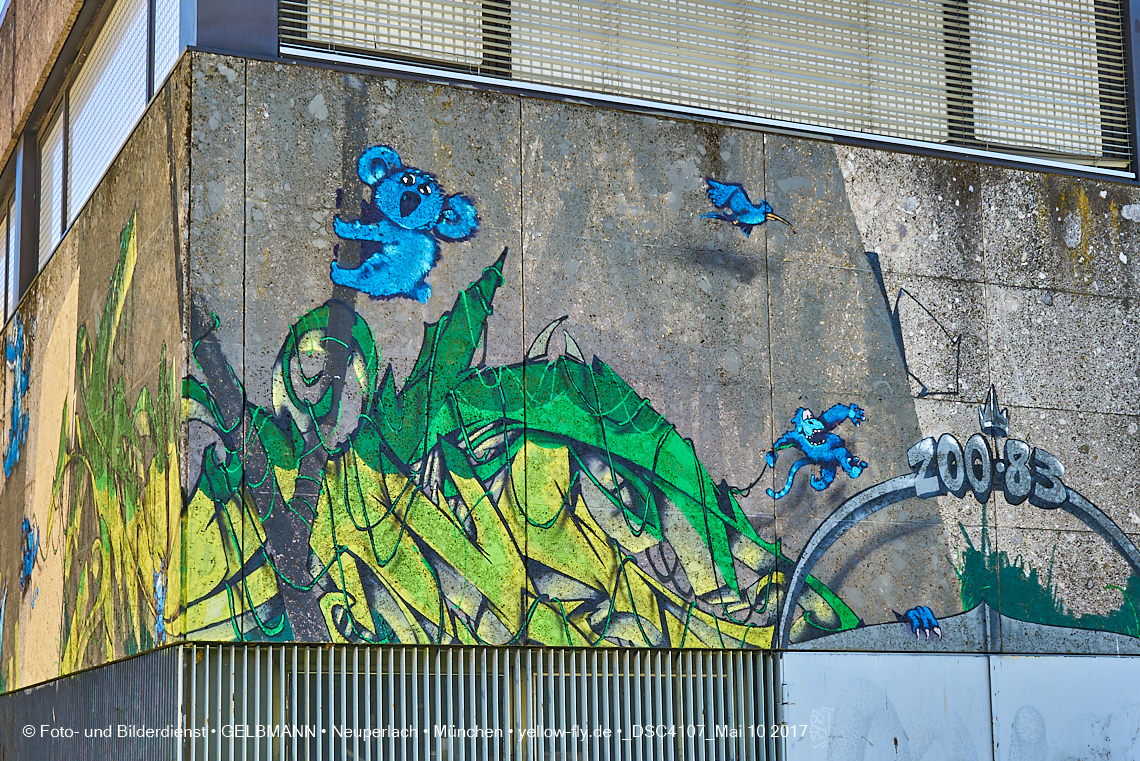 21.03.2017 - Abrissbaustelle Quiddezentrum in Neuperlach